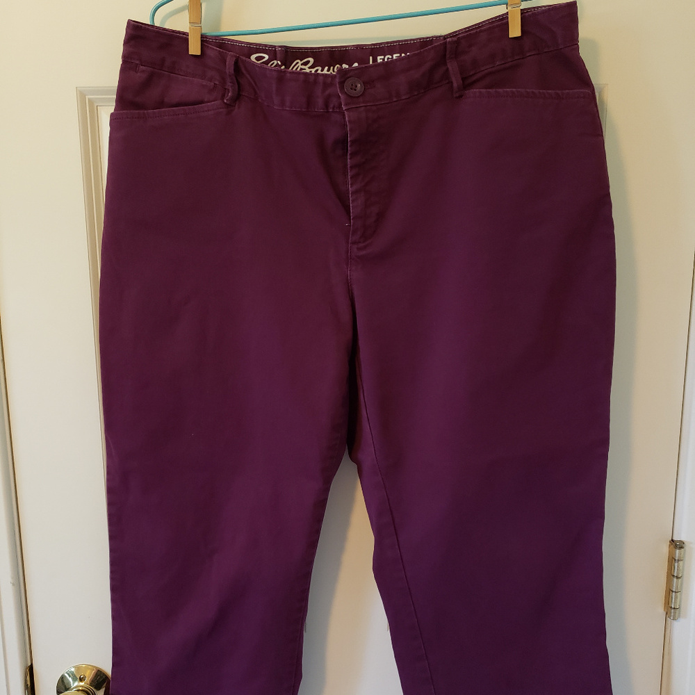 Eddie Bauer Curvy Fit Capri